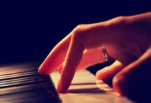 开云体育在线-EDG力克100T：Bin绝境逆转彰显冠军韧性