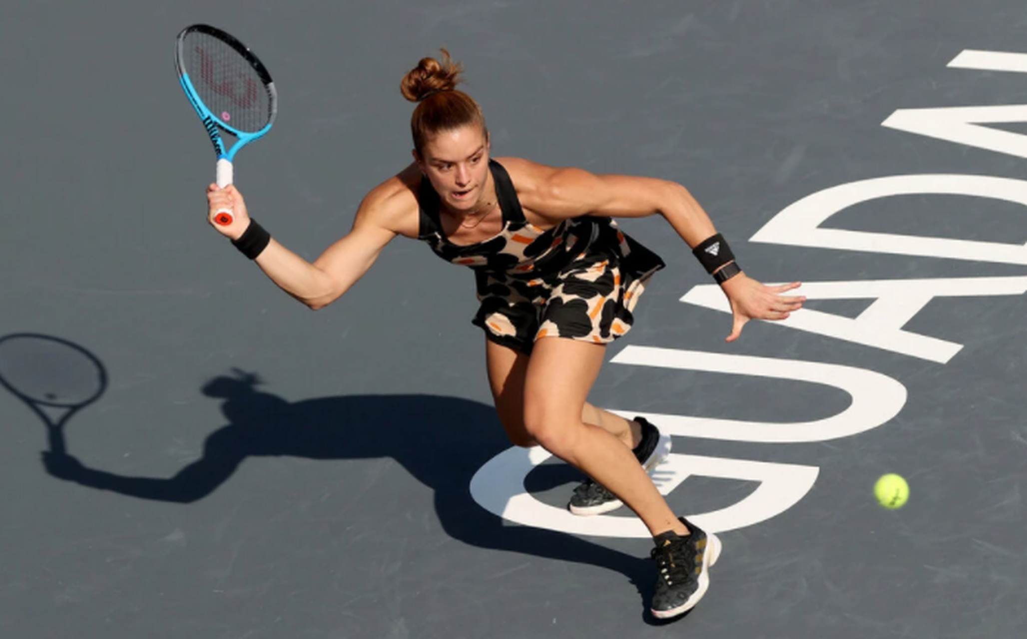 开云体育登录-美国网球队险胜法国网球队，梅德韦杰夫完成帽子戏法的简单介绍